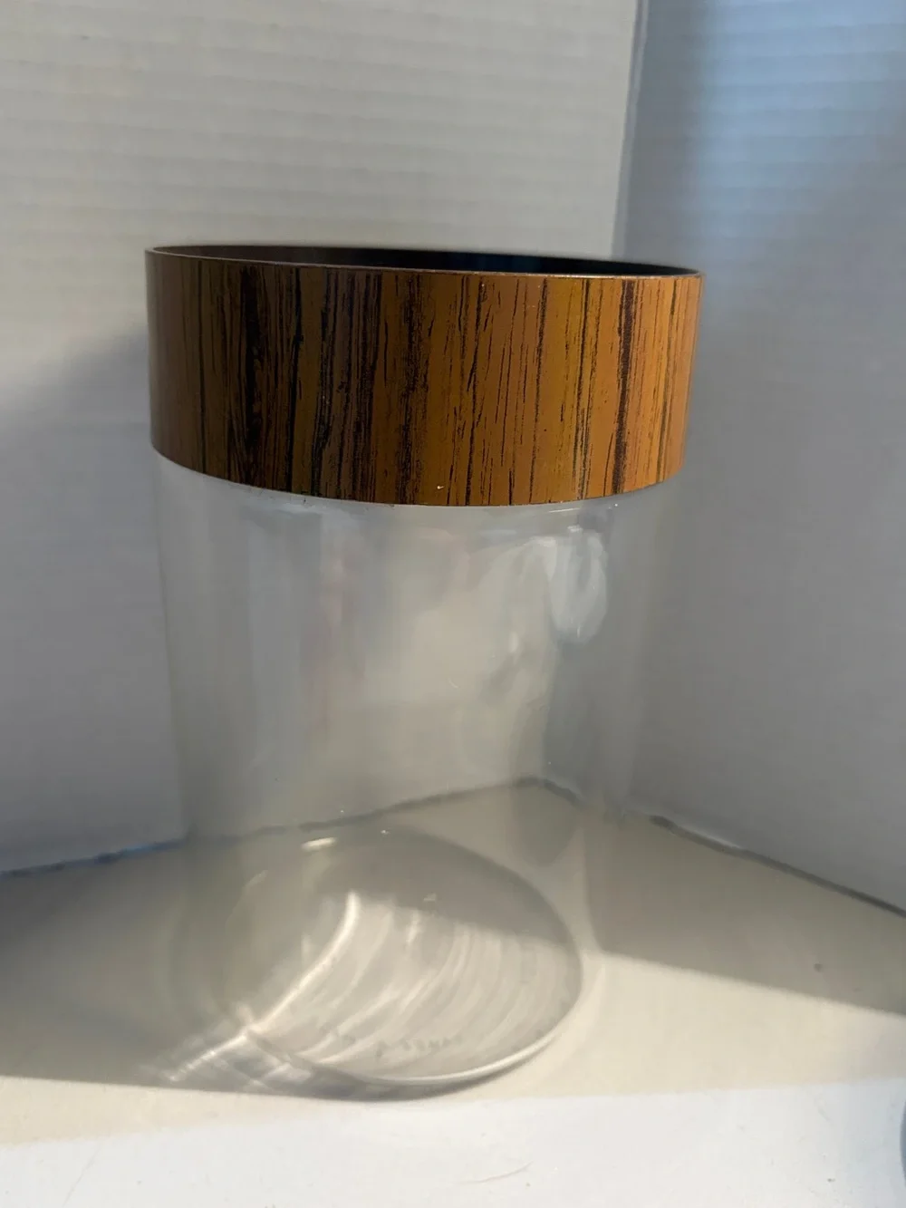Vintage 1970s Pyrex canister with wood grain lid 7”